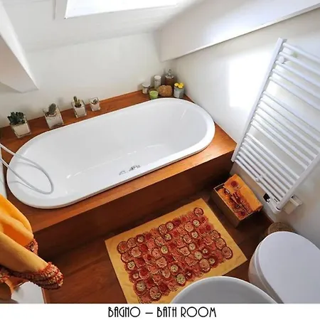 Luxurious Penthouse With Large Sea View Terraces *