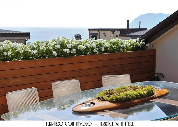 Luxurious Penthouse With Large Sea View Terraces Appartement Alassio